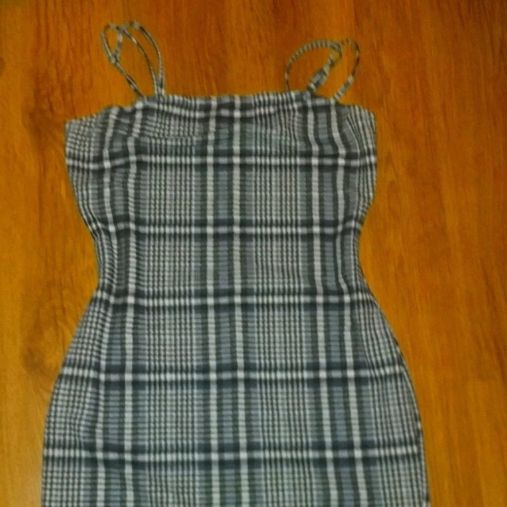 Gingham bodycon dress